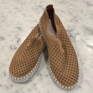 ILSE JACOBSEN Tan Slip-On Shoes with White Soles